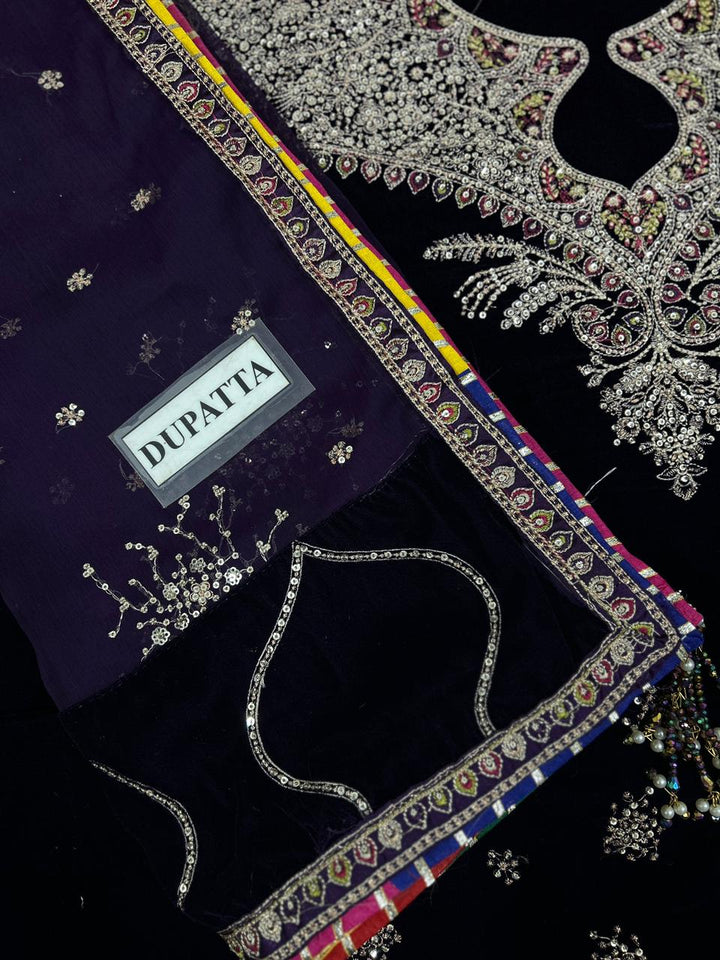 Jazmin Velvet Suit-Aarasta