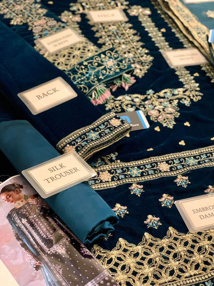 Emaan Adeel Velvet Suit-Aarasta