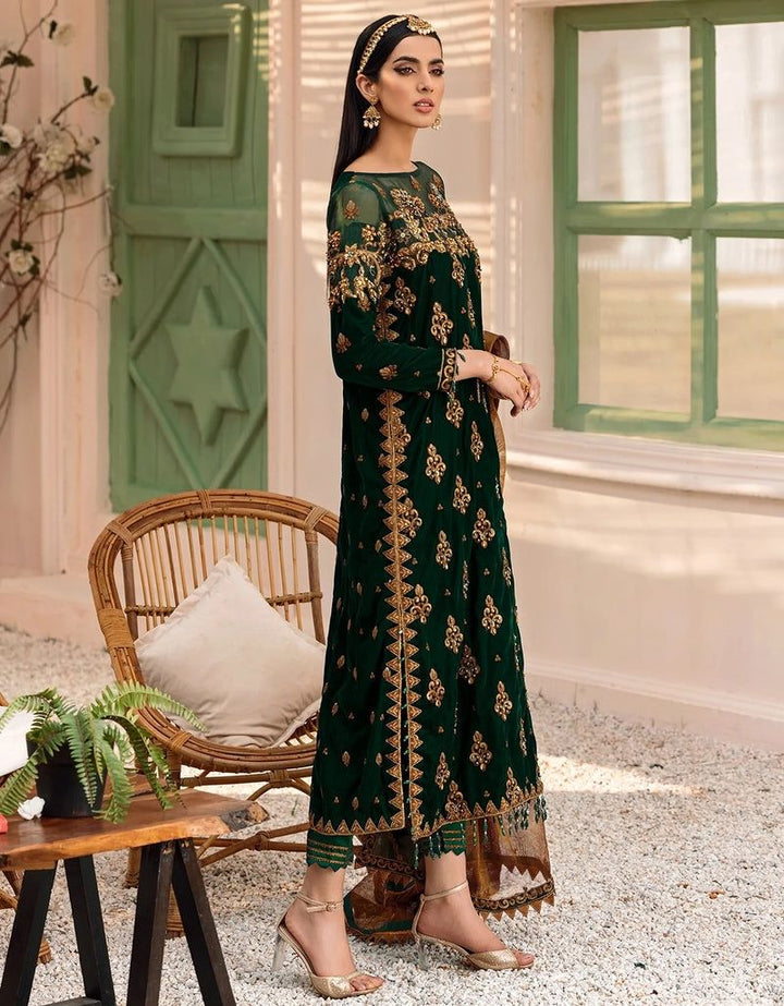 Emaan Adeel Velvet Suit-Aarasta