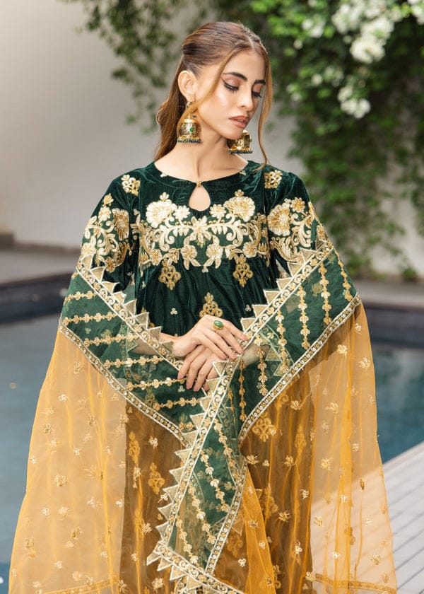 Emaan Adeel Velvet Suit-Aarasta