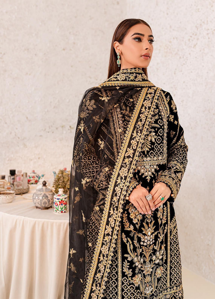 Gulaal Velvet Suit-Aarasta