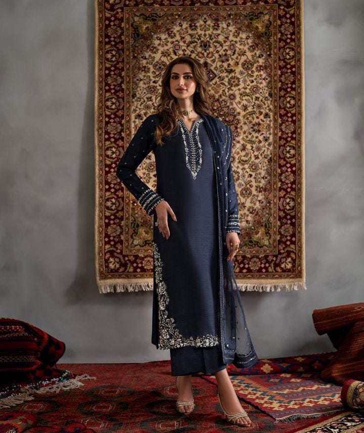 Iznik Silk Suit-Aarasta