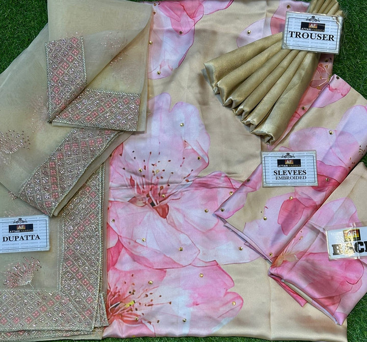 Iznik Silk Suit-Aarasta