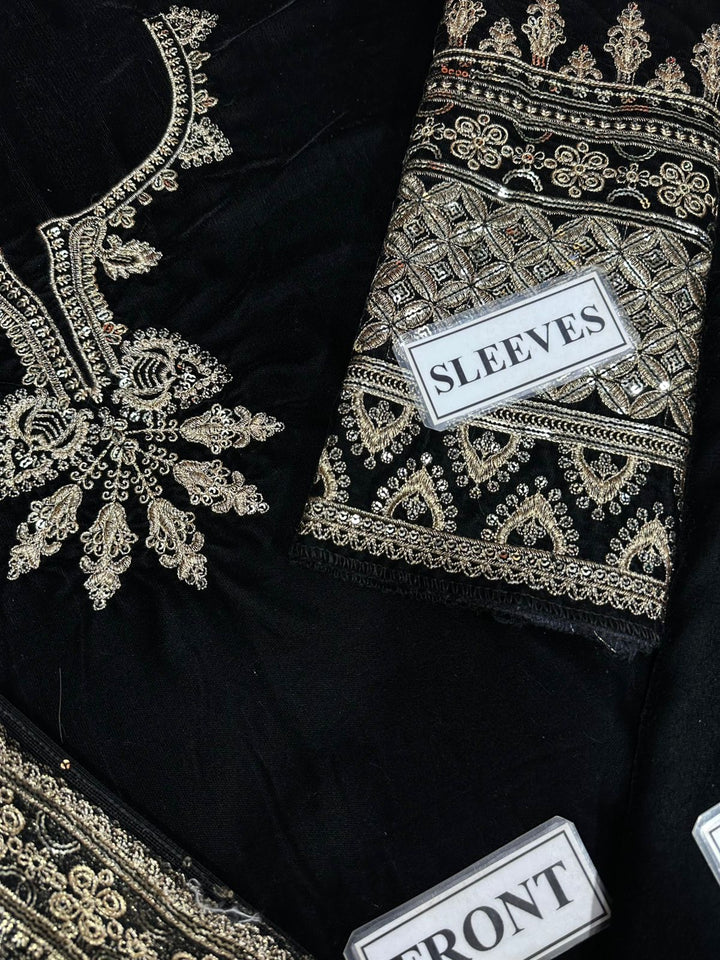 Iznik Velvet Suit-Aarasta