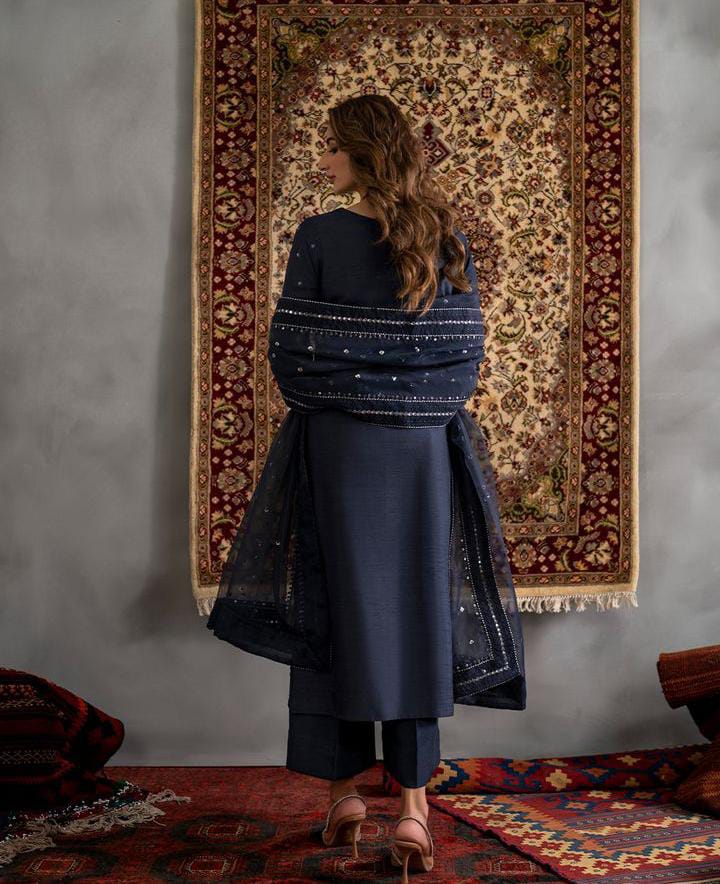 Iznik Silk Suit-Aarasta