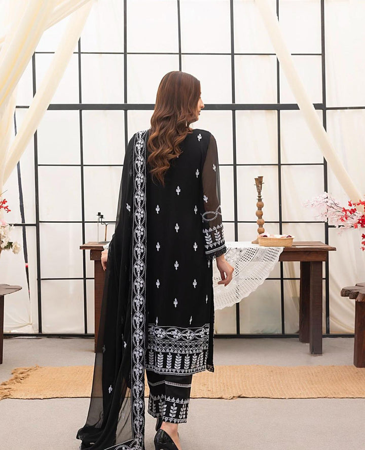 Iznik Chiffon Suit-Aarasta