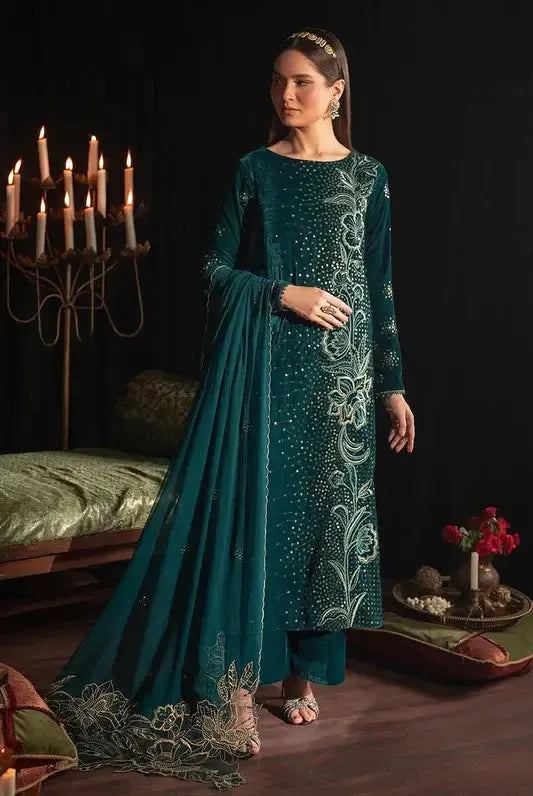 Iznik Velvet Suit-Green-Velvet-Aarasta