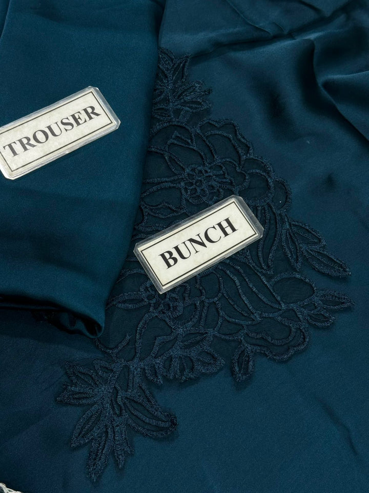 Lulusar Silk Suit-Aarasta