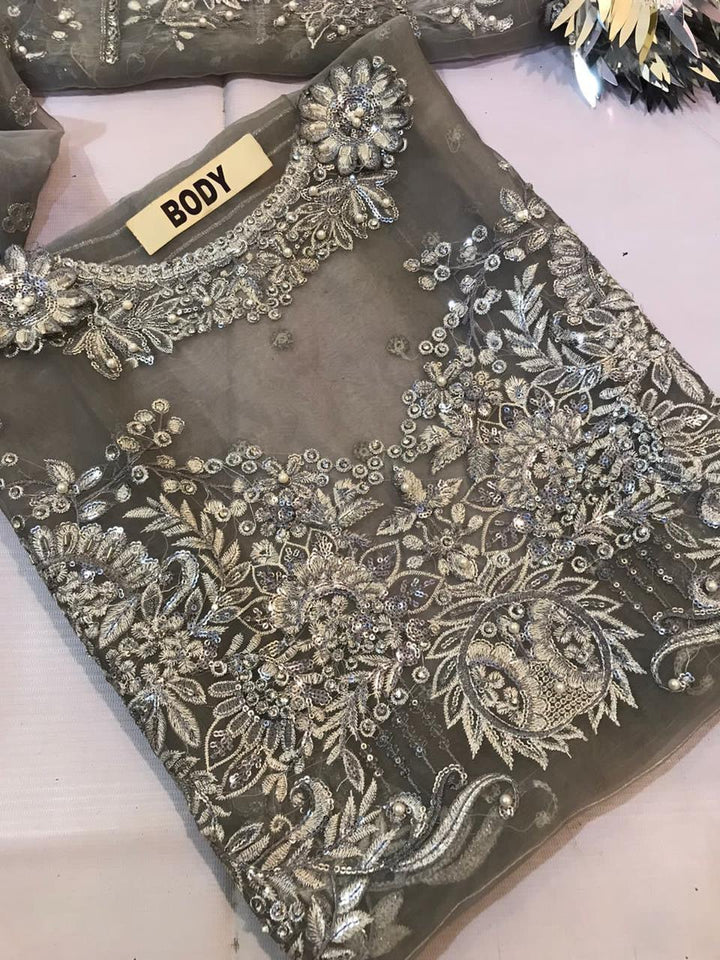 Mushq Organza Suit-Aarasta