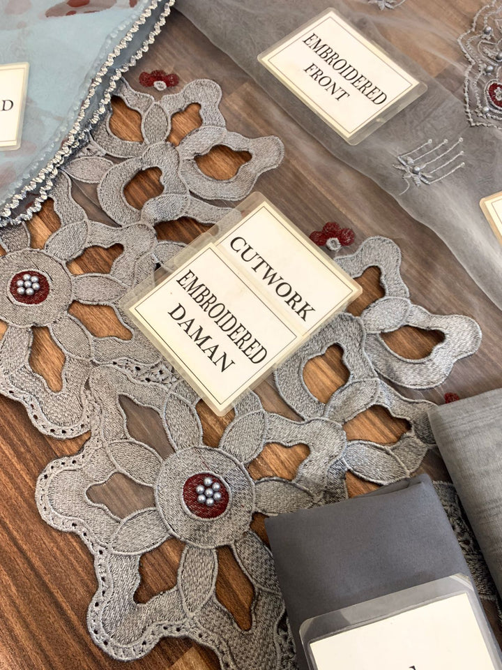 Mushq Organza Suit-Aarasta