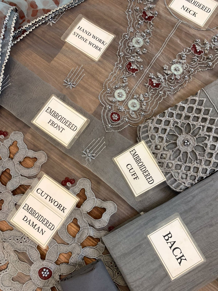 Mushq Organza Suit-Aarasta