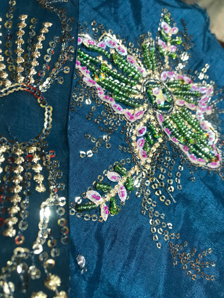 Nureh Silk Suit-Aarasta