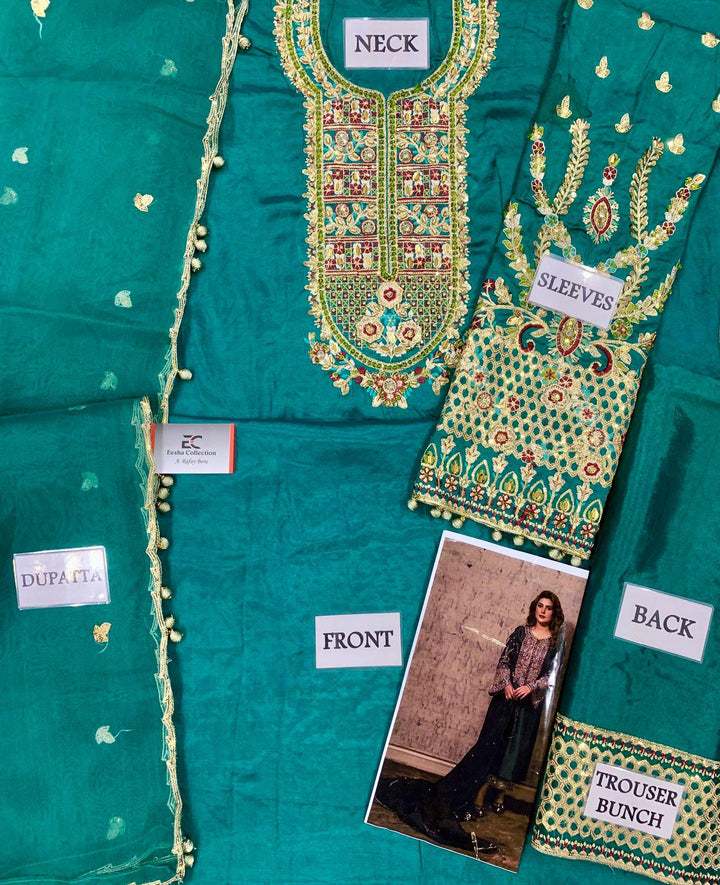 Kubra Khan Silk Suit-Aarasta