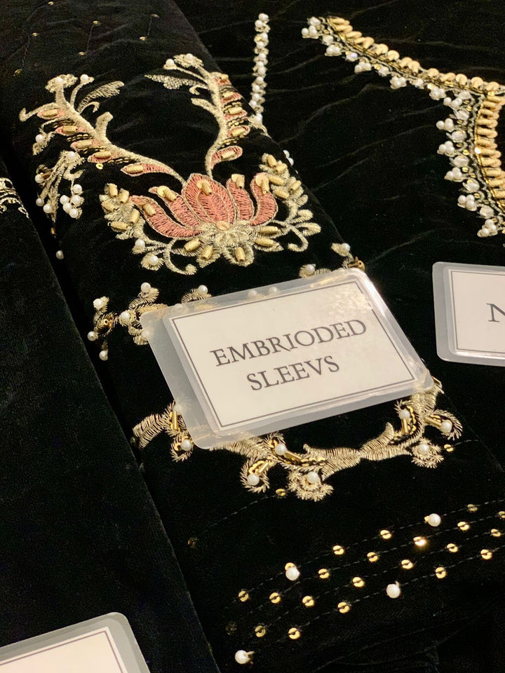 Khakha Velvet Suit-Aarasta