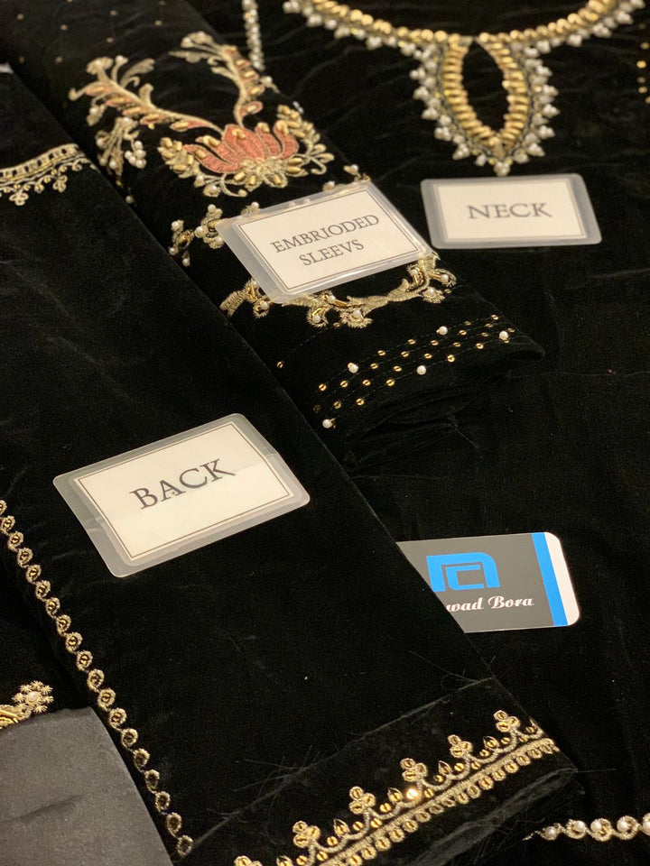 Khakha Velvet Suit-Aarasta