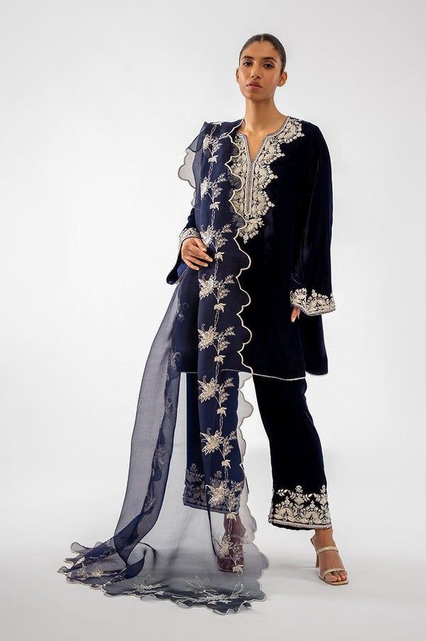 Sania Maskatiya Velvet Suit-Navy-Velvet-Aarasta