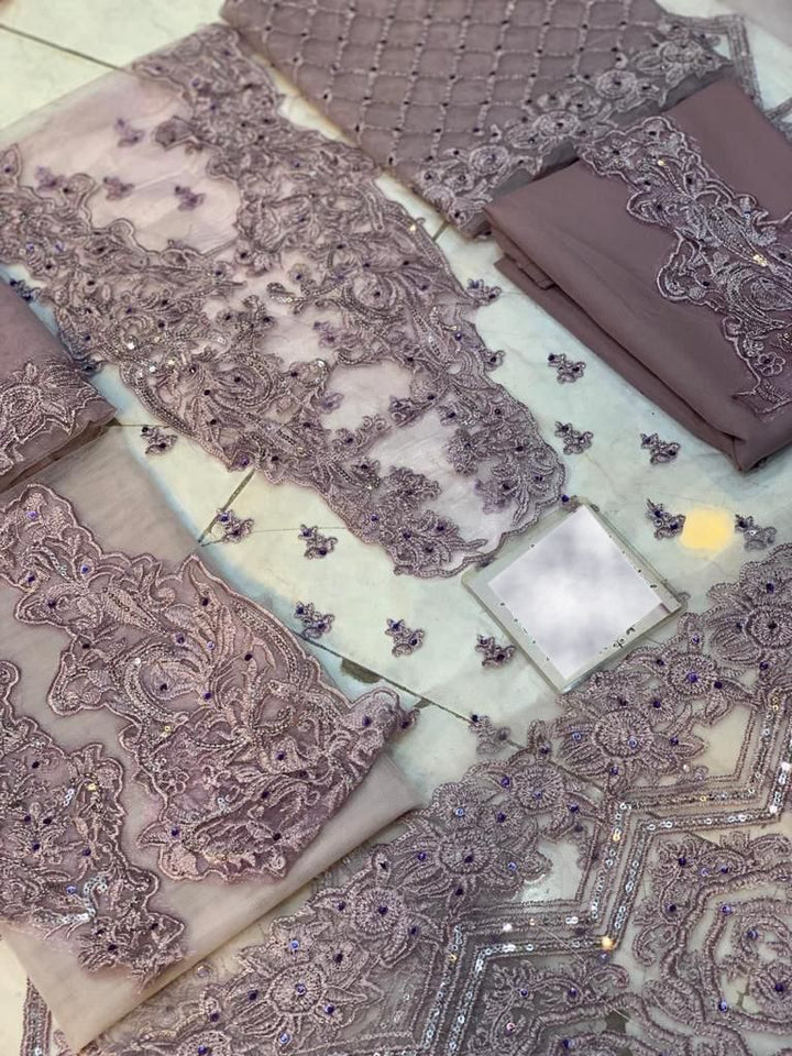 Zainab Chottani Net Suit-Aarasta