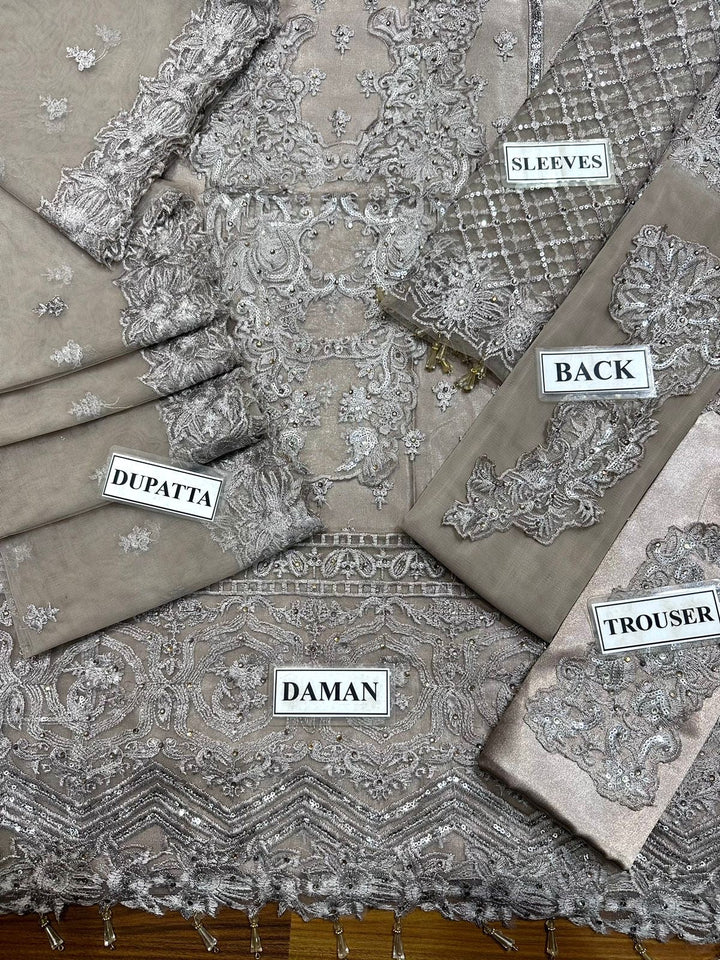 Zainab Chottani Net Suit-Aarasta